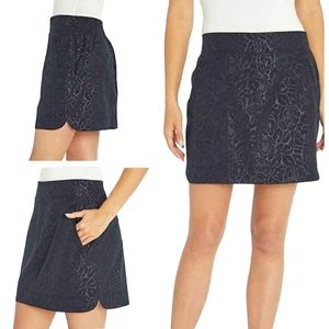 Orvis Skort Womens Size Medium Black Rose Embossed Print Pockets Skirt
